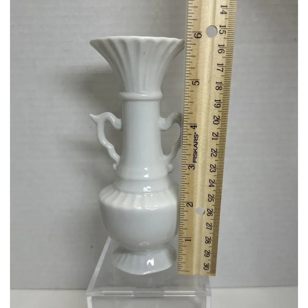 Vtg White Porcelain Bud 6